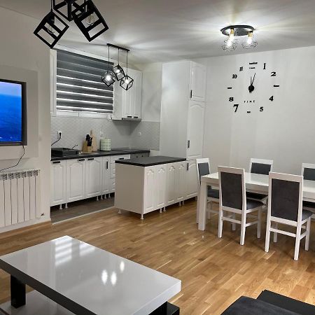 Royal Residence Apartmani 2 Панчево Екстер'єр фото