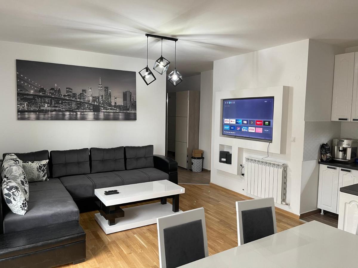 Royal Residence Apartmani 2 Панчево Екстер'єр фото